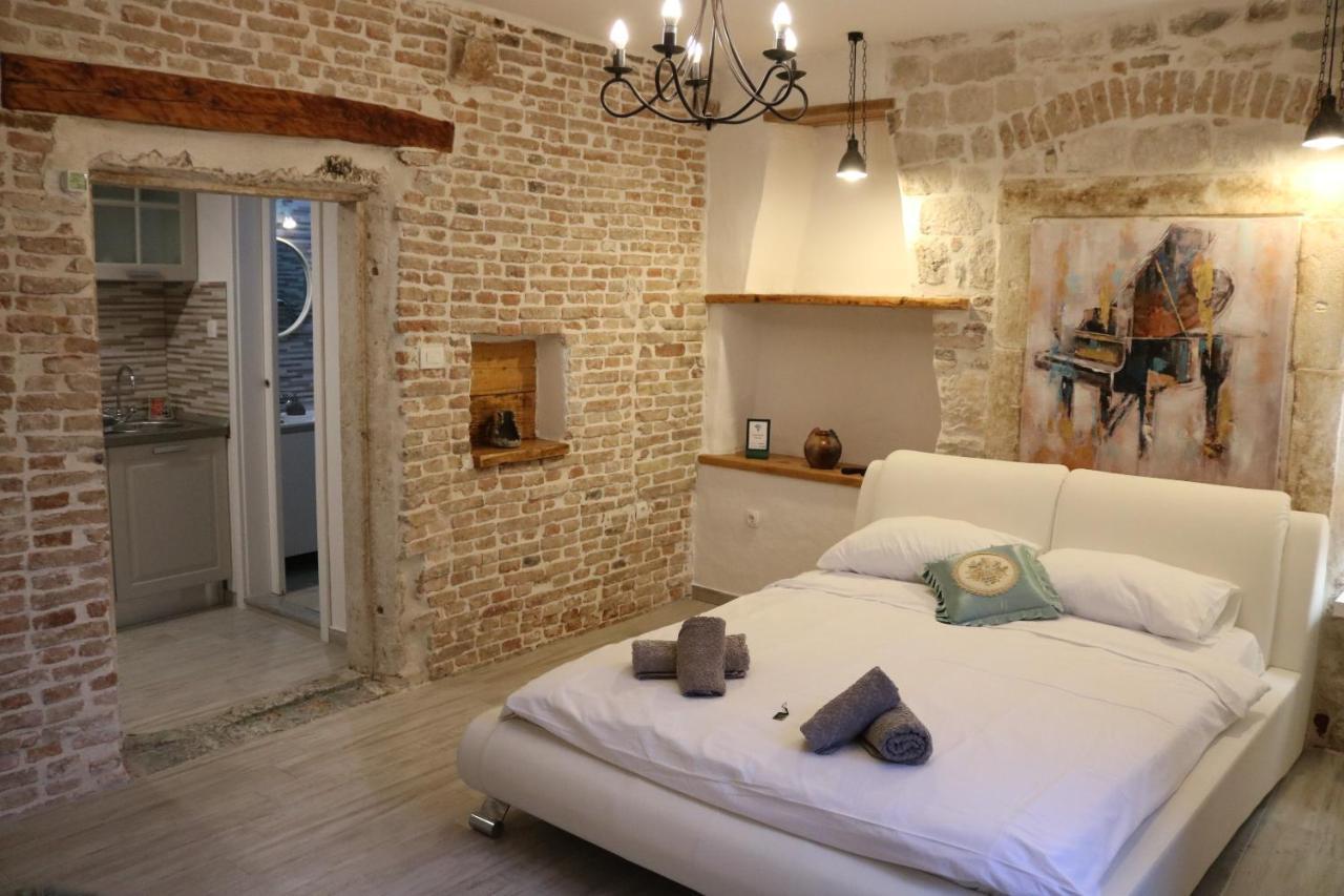 Studios Kadena Trogir Exterior foto