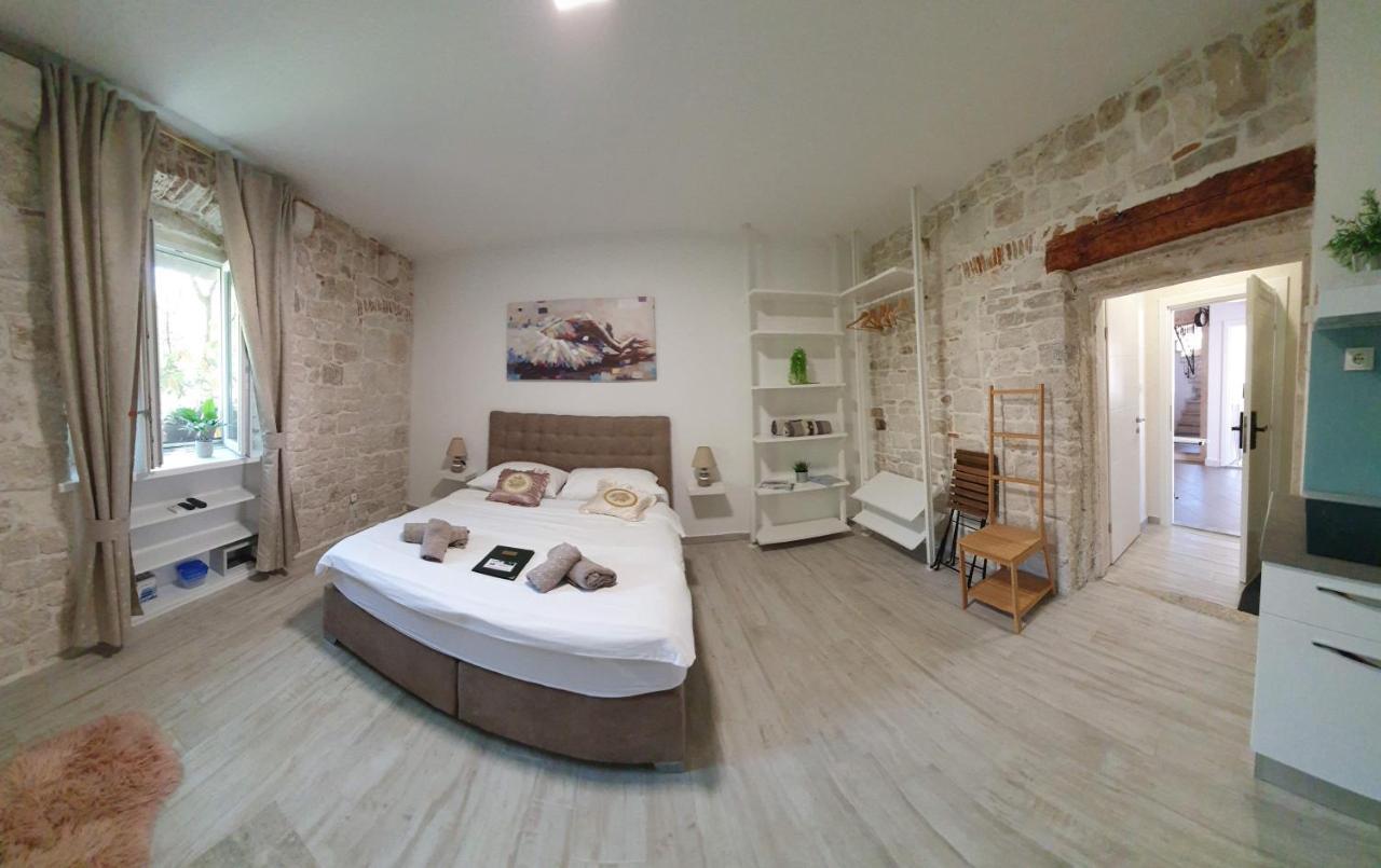 Studios Kadena Trogir Exterior foto