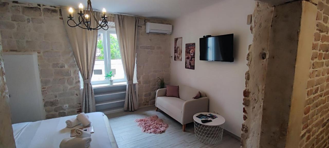 Studios Kadena Trogir Exterior foto