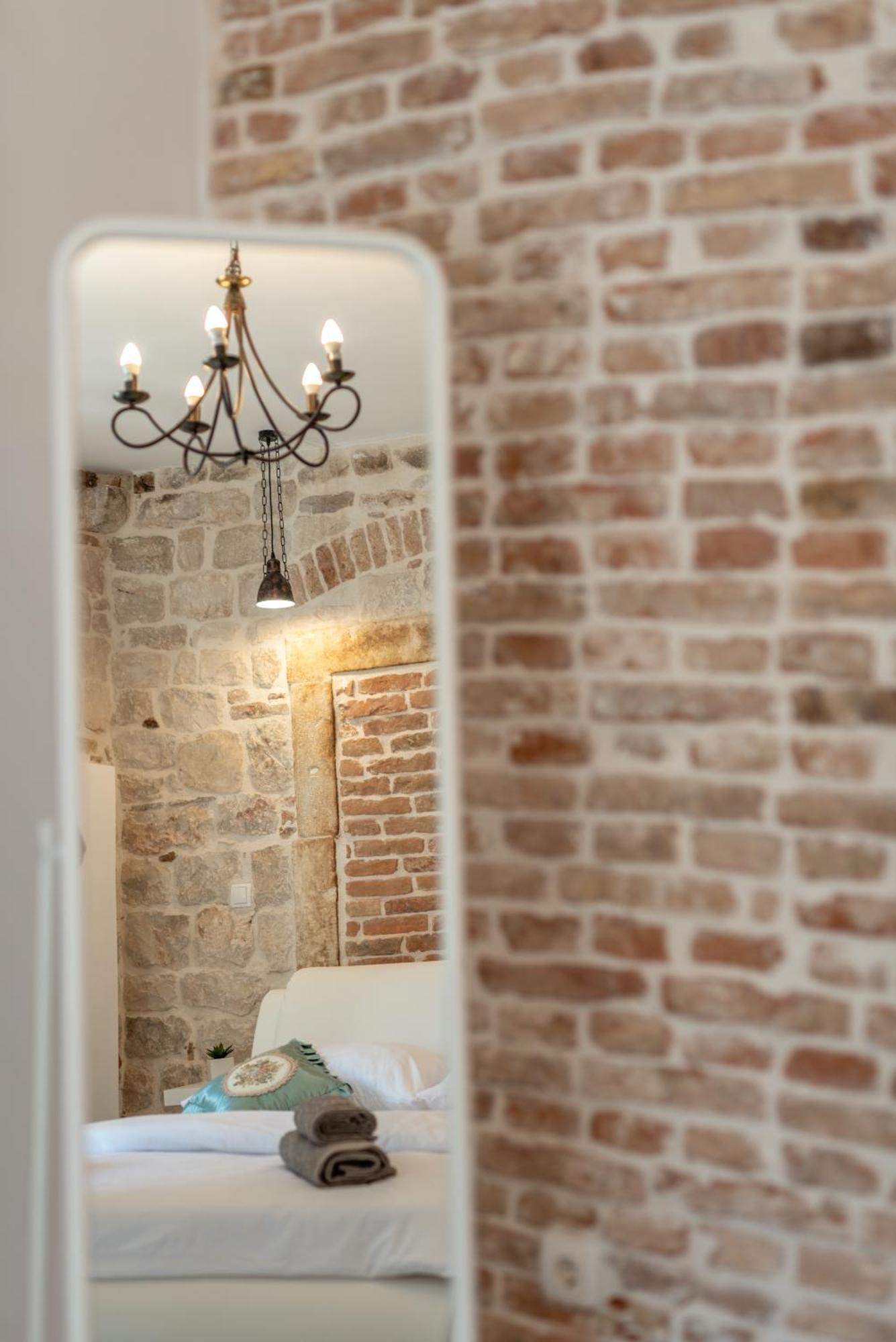 Studios Kadena Trogir Exterior foto