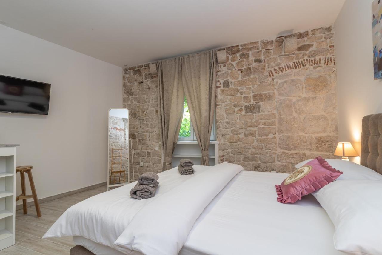 Studios Kadena Trogir Exterior foto